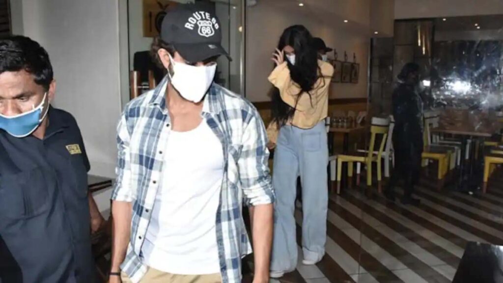 Hrithik Roshan Spotted With His Girlfriend Saba Azad on the Street