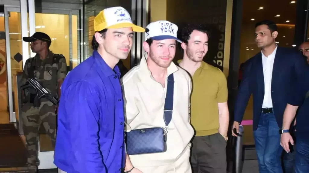 Nick Jonas and Brothers Snapped in the Mumbai Airport