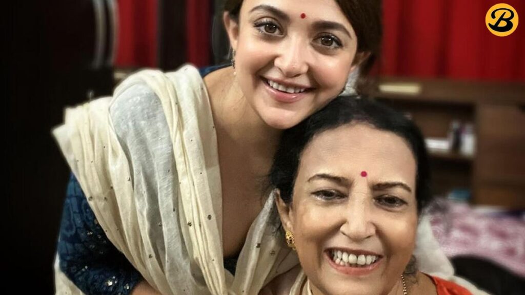 Monali Thakur Pays Tribute to her Late mother 